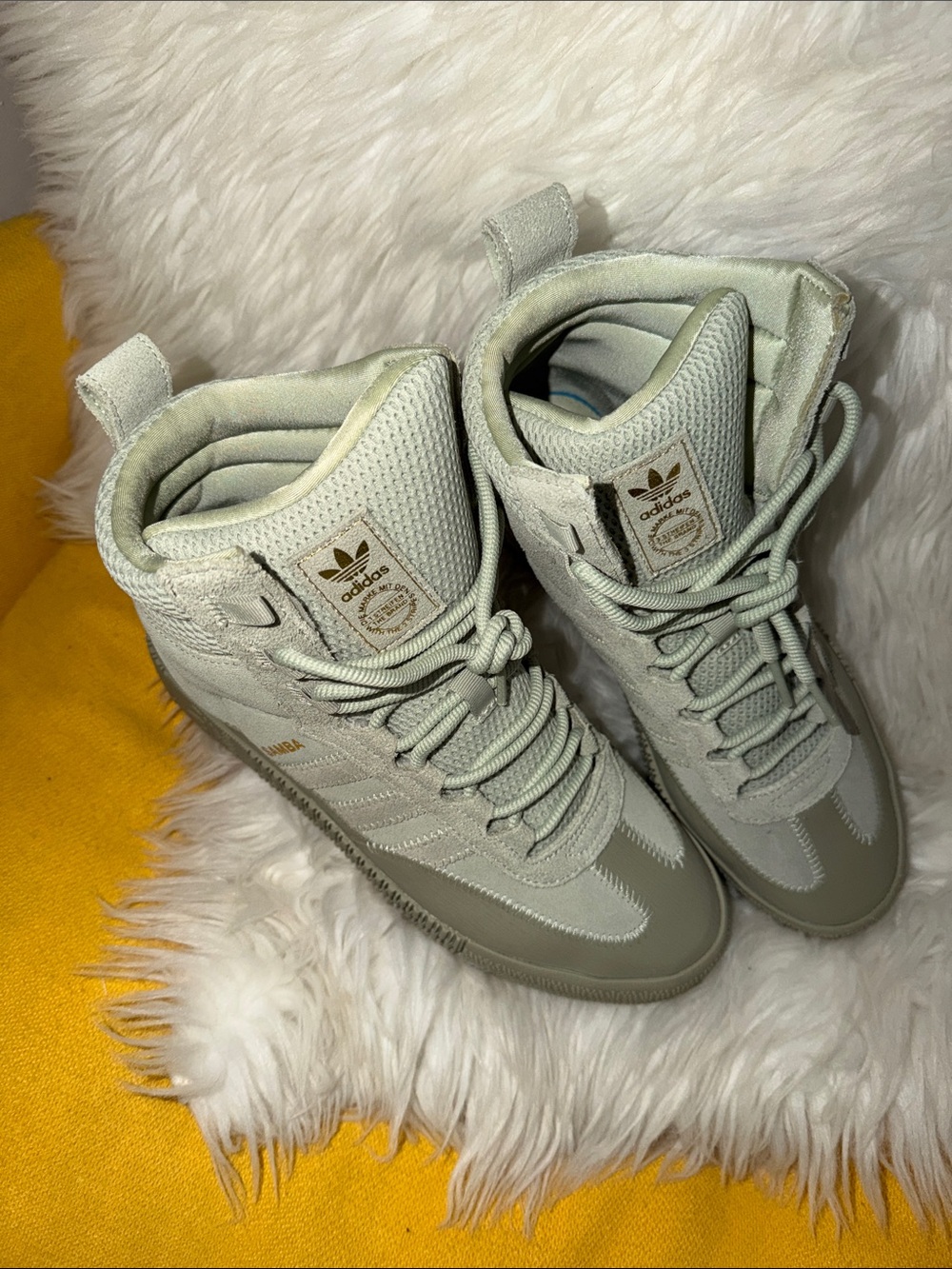 adidas Samba Mid Top Sneakers in Sage Halo Green - Picture 7 of 14